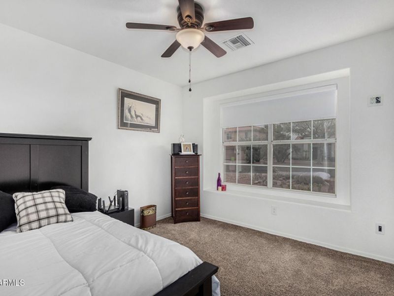 474 W Smoke Tree Rd Gilbert Guest Room 1