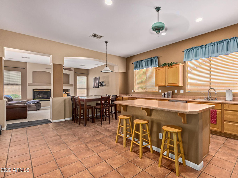 4636 W Villa Linda DR, Glendale Kitchen 2