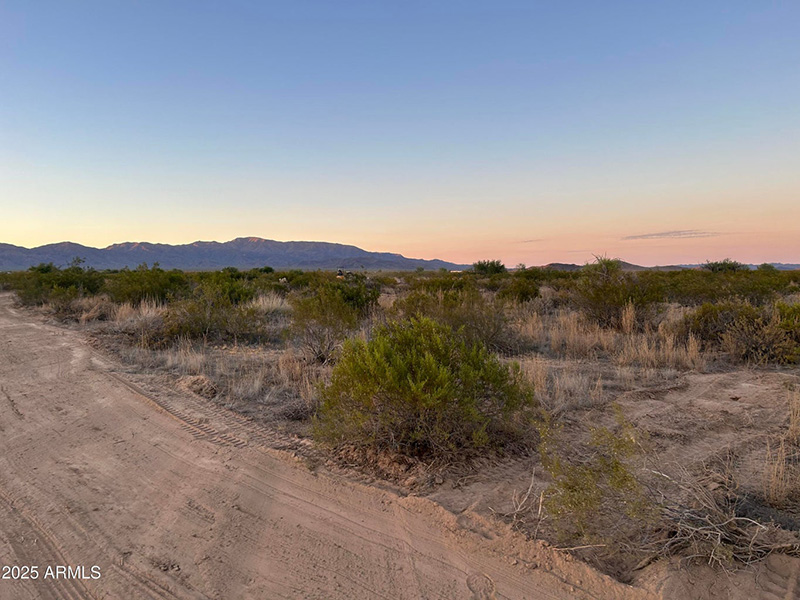 47568 Avenue 71 E Salome AZ Mountain Views