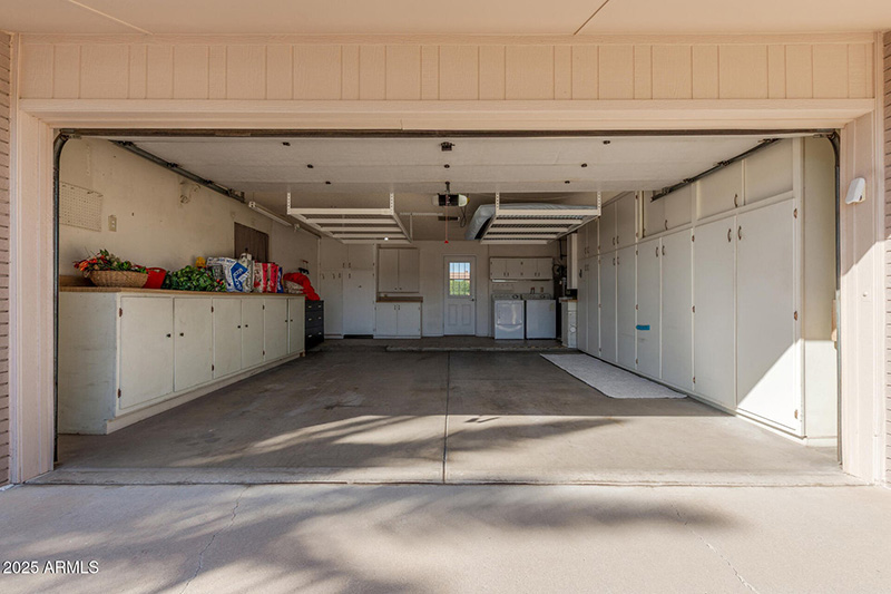 10826 W Brookside Dr Sun City Garage