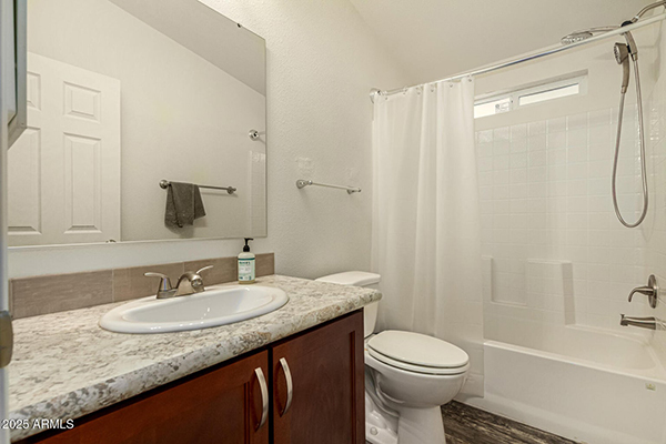 16225 N Cave Creek Rd 85 Phoenix Bathroom