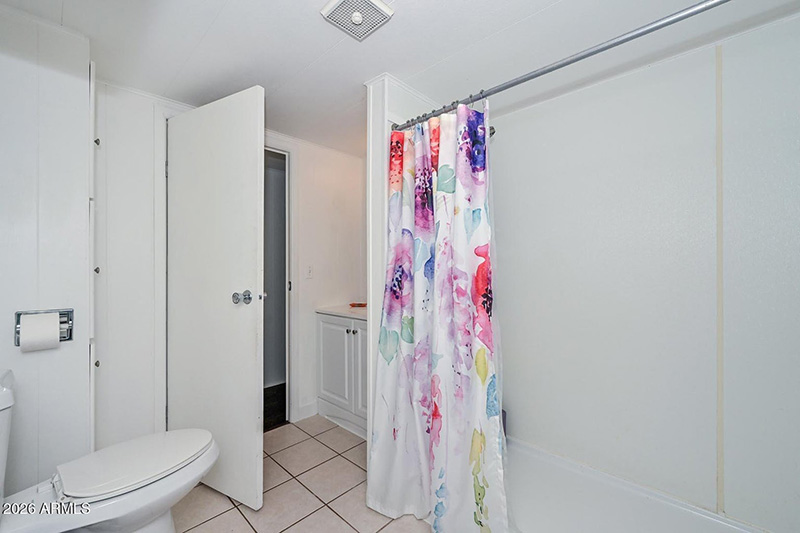 16225 N Cave Creek Rd 79 Bathroom