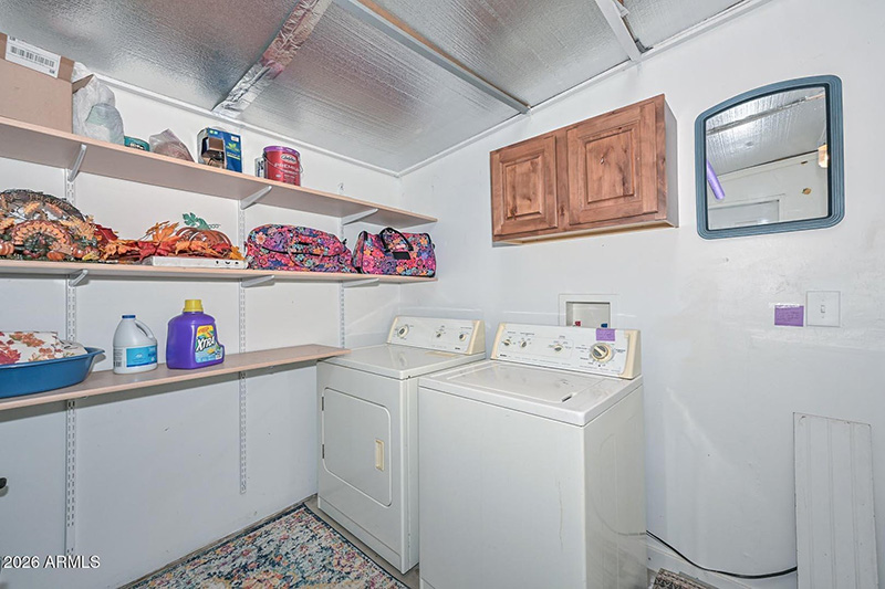 16225 N Cave Creek Rd 79 Laundry