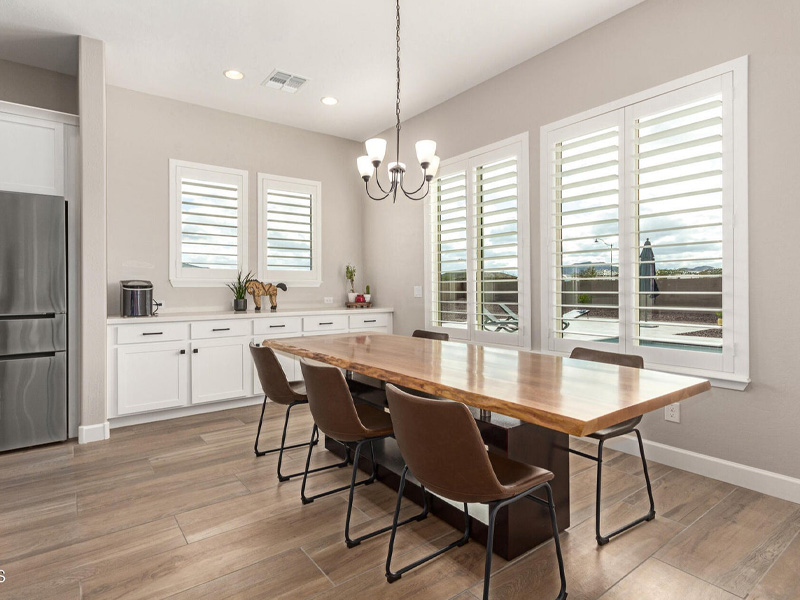 5700 N 202nd Ln Litchfield Park Dining