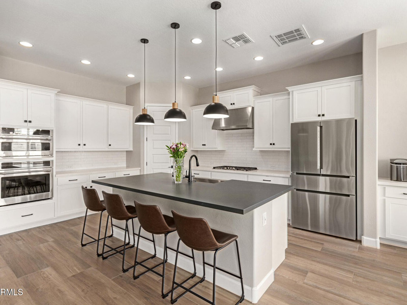 5700 N 202nd Ln Litchfield Park Kitchen